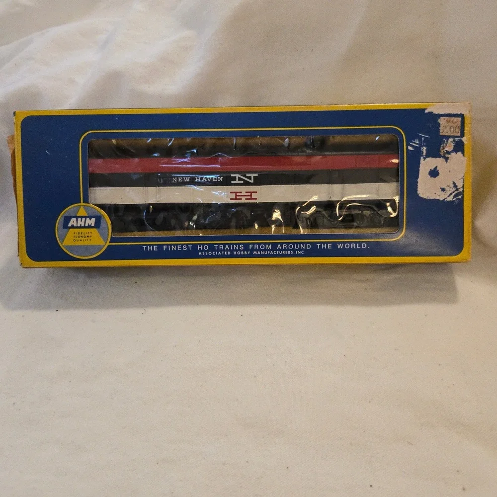 VTG AHM New Haven FM Dummy Unit 1970s Black White Red HO Scale Train Yugoslavia